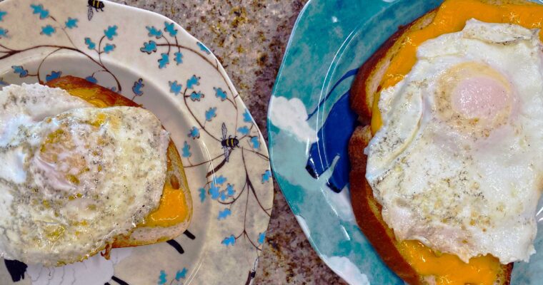 Easy Cheesy Toast and Egg Recipe: How to Breakfast