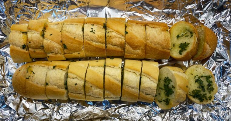 The Best Homemade Garlic Bread Recipe